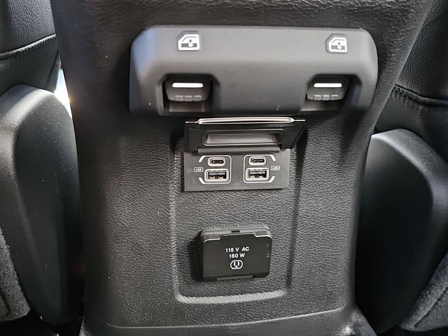 Used 2024 Jeep Wrangler Unlimited Sahara AWD/4WD image 23