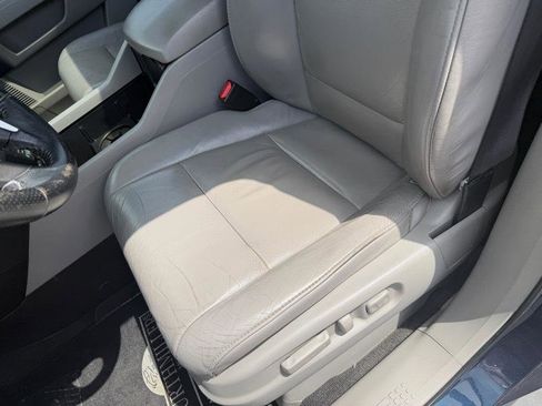 Used 2011 Honda Pilot Touring image 17