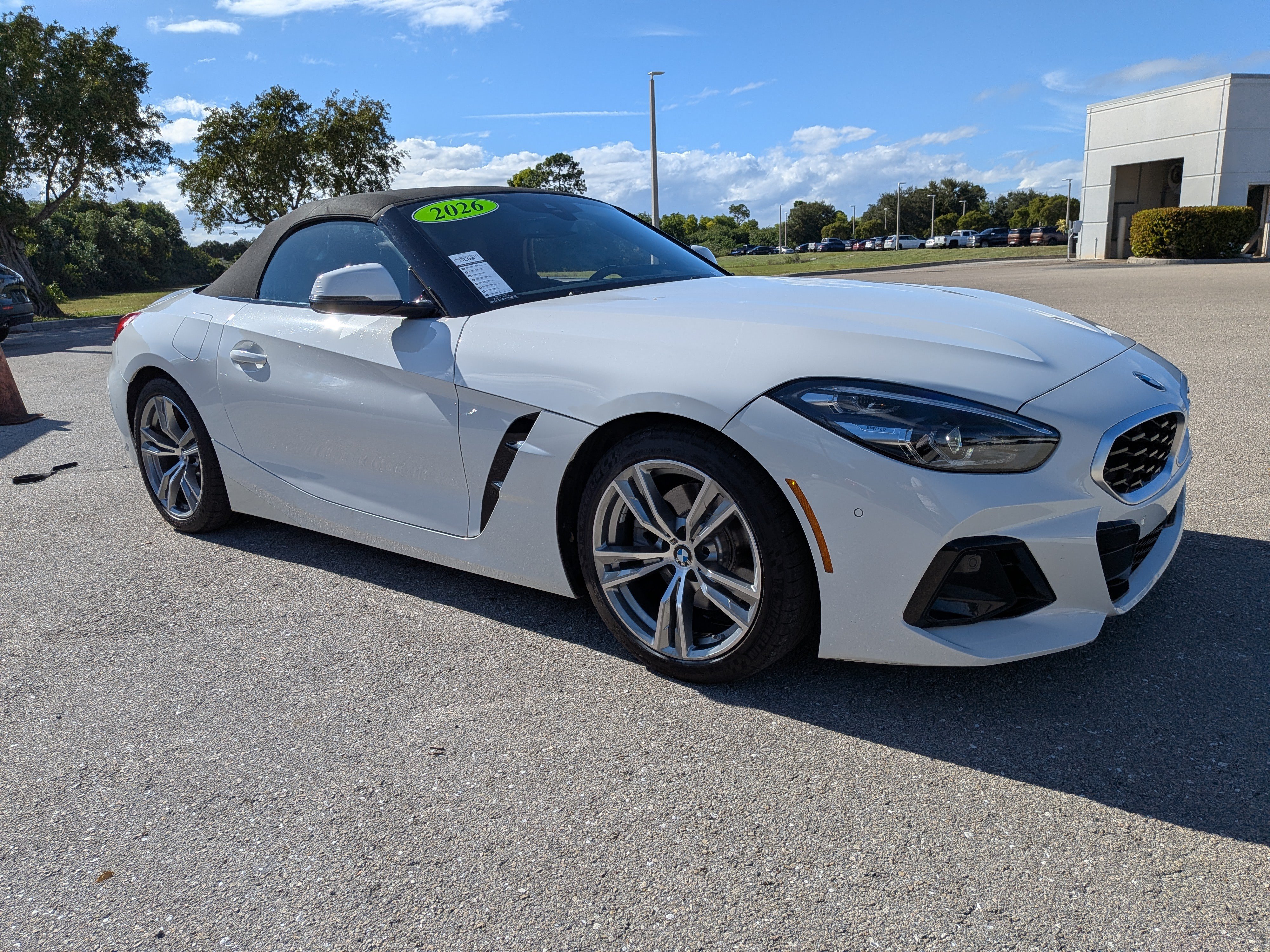 Used 2026 BMW Z4 sDrive30i RWD image 1