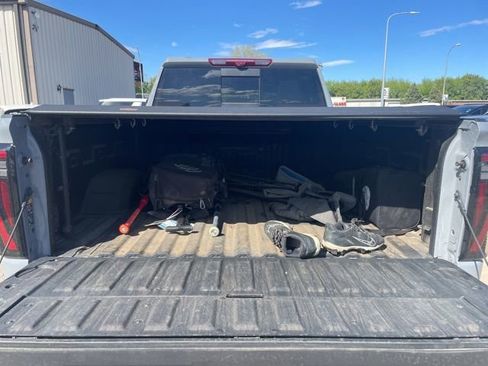 Used 2024 GMC Sierra 2500 AT4 w/ AT4 Premium Plus Package AWD/4WD image 10
