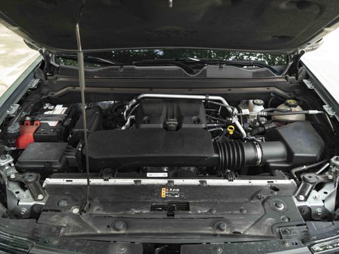 Used 2024 Chevrolet Colorado ZR2 AWD/4WD image 42
