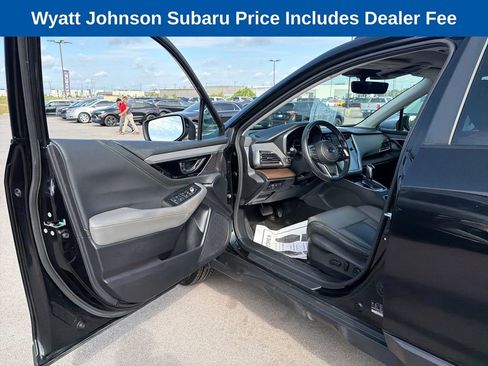 Used 2023 Subaru Outback Onyx Edition AWD/4WD image 14