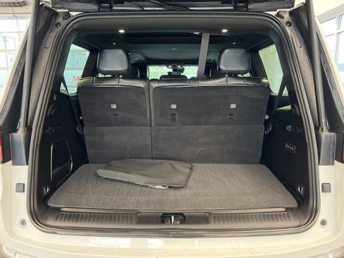 Used 2022 Jeep Wagoneer Series III w/ Premium Group I image 11