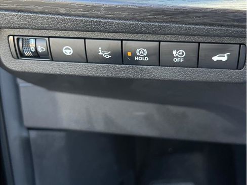 Used 2023 Nissan Ariya FWD image 21