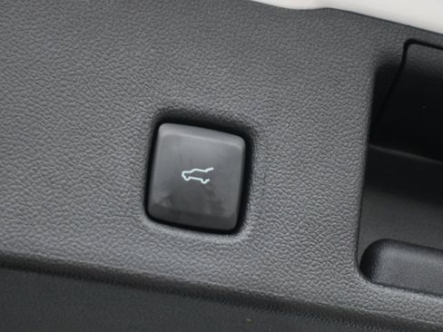 Used 2024 Ford Escape Active image 9