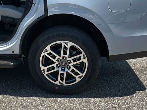 New 2026 Ford Expedition Active RWD image 19