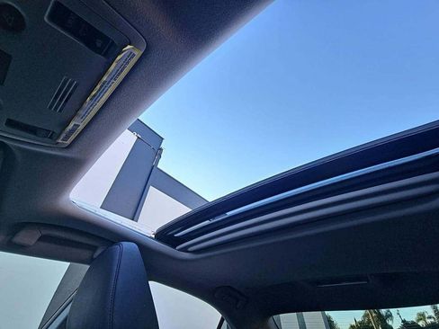 Used 2020 Lexus IS 300 image 4