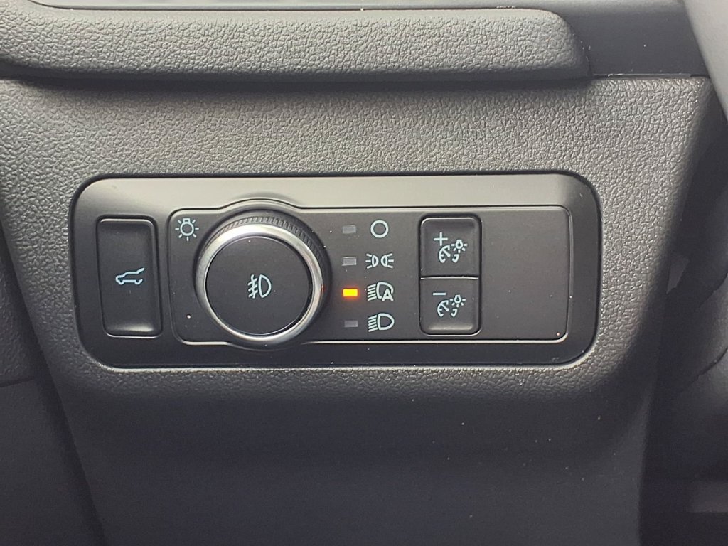 Certified 2022 Ford Escape SEL AWD/4WD image 23