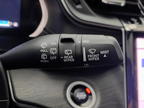 New 2025 Jeep Grand Cherokee L Limited w/ Luxury Tech Group II image 40