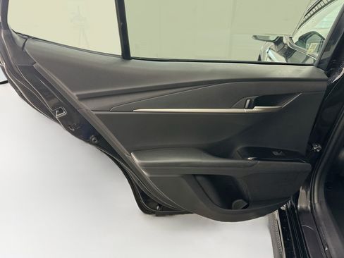 Used 2025 Toyota Camry SE FWD image 27
