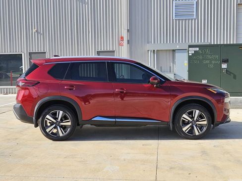 Used 2023 Nissan Rogue SL AWD/4WD image 8