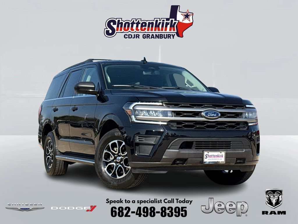 Used 2023 Ford Expedition XLT AWD/4WD image 1