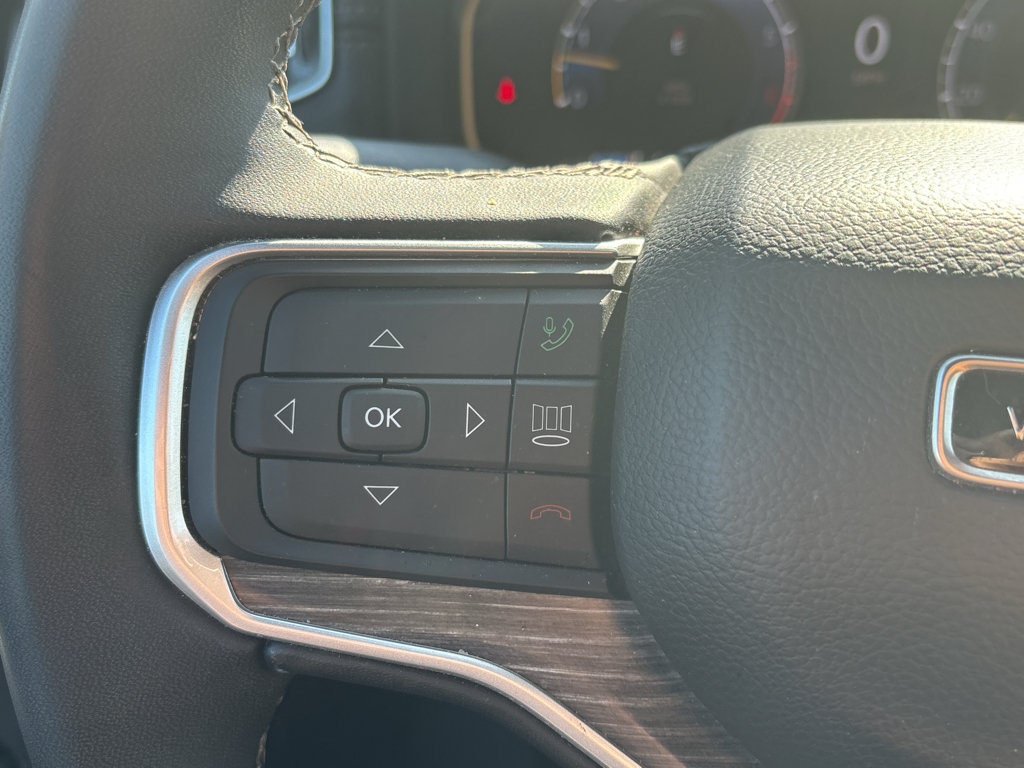 Used 2024 Jeep Wagoneer Series III AWD/4WD image 21