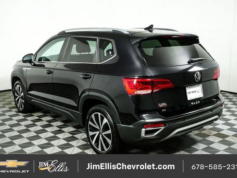 Used 2023 Volkswagen Taos SE FWD image 27