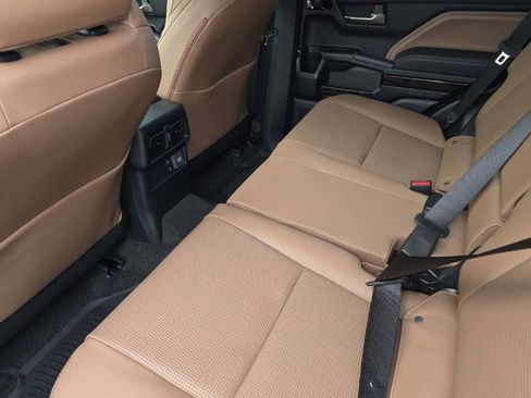 New 2026 Toyota 4Runner Limited image 10