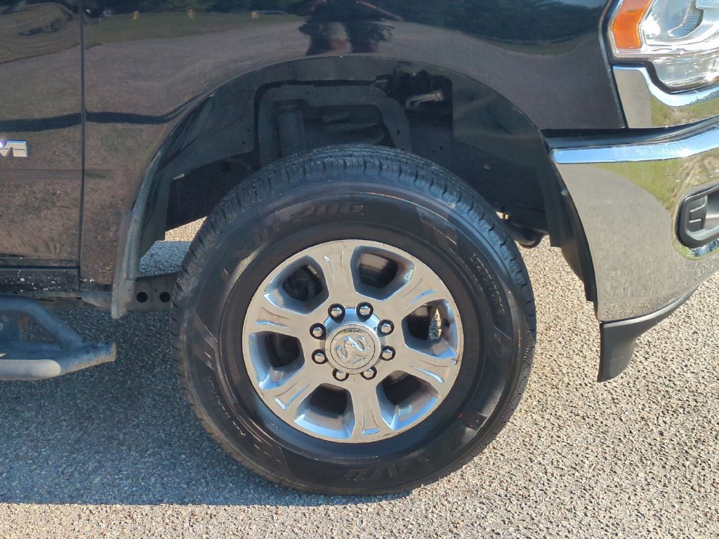 Used 2024 RAM 2500 Big Horn w/ Bed Utility Group AWD/4WD image 10