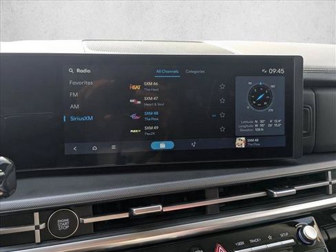 Used 2026 Hyundai Santa Fe SEL FWD image 12