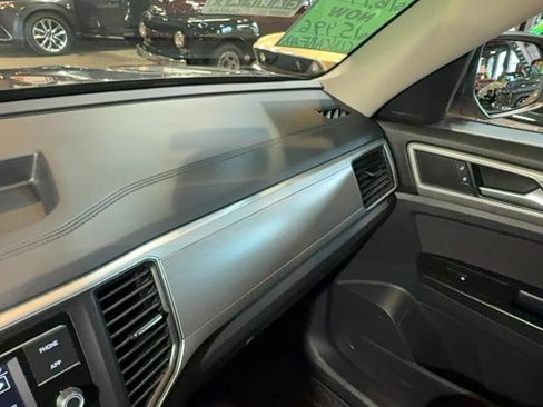 Used 2018 Volkswagen Atlas S image 33