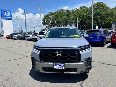 New 2026 Honda Pilot Elite image 2
