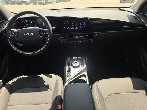 New 2026 Kia Niro Wind FWD image 13