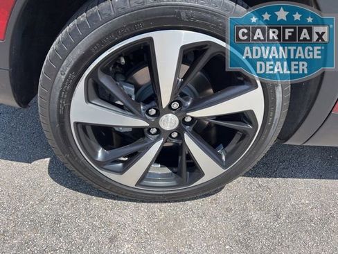 Used 2021 Buick Envision Essence w/ Technology Package I FWD image 9