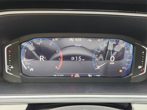 Certified 2025 Volkswagen Taos SEL AWD/4WD image 26