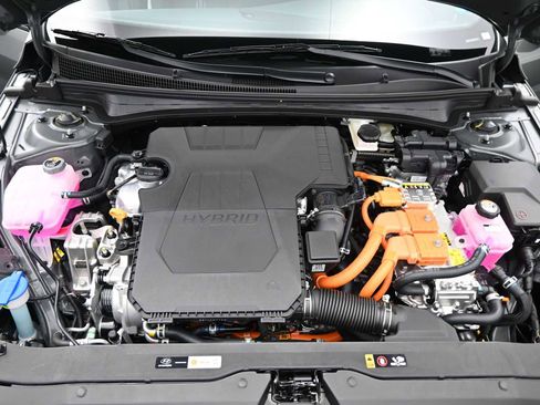 New 2025 Hyundai Elantra SEL image 22