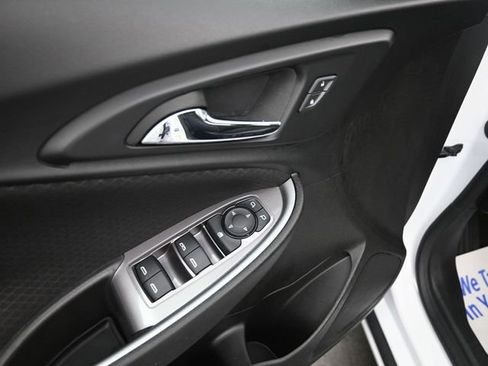 Used 2024 Chevrolet Malibu LT FWD image 12