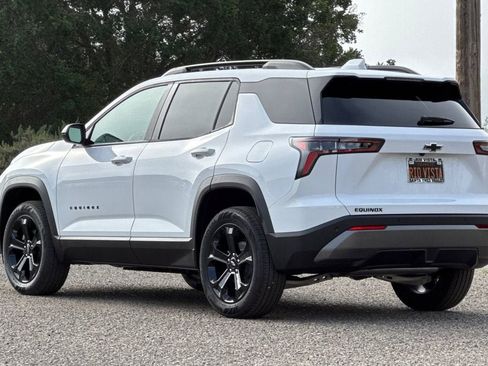 New 2026 Chevrolet Equinox LT w/ Convenience Package II image 6