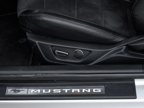 Used 2019 Ford Mustang GT Premium w/ Carbon Sport Interior Package RWD image 38