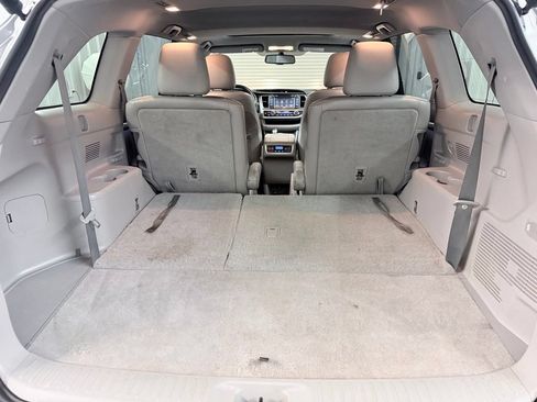 Used 2015 Toyota Highlander Limited FWD image 29