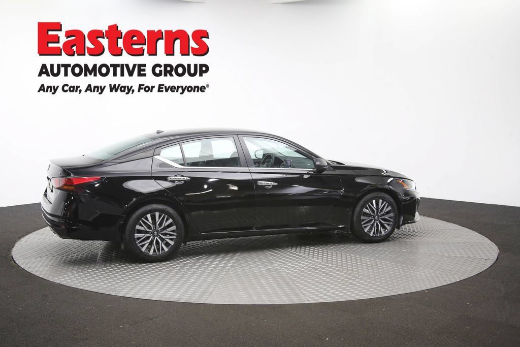 Used 2024 Nissan Altima 2.5 SV FWD image 46