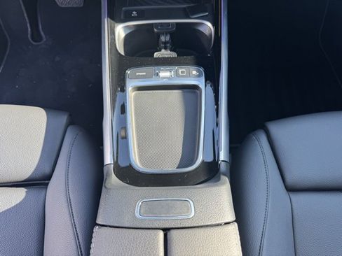 Used 2026 Mercedes-Benz GLB 250 4MATIC image 16