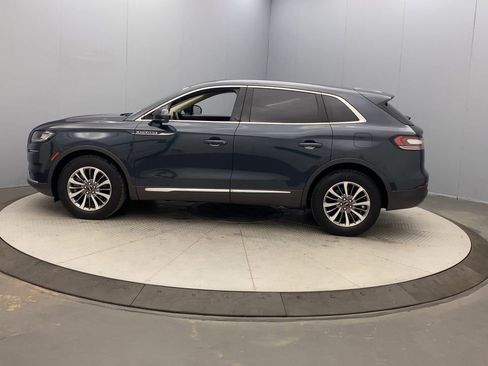 Used 2023 Lincoln Nautilus AWD w/ Premium Package image 2