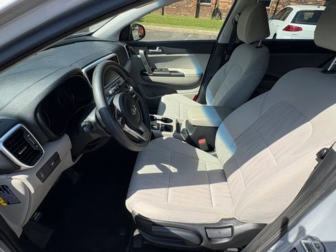Used 2020 Kia Sportage LX FWD image 21