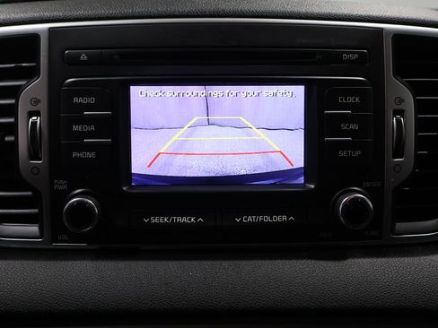 Used 2018 Kia Sportage LX image 25