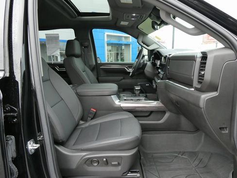 Certified 2025 Chevrolet Silverado 1500 LTZ w/ LTZ Premium Package image 15