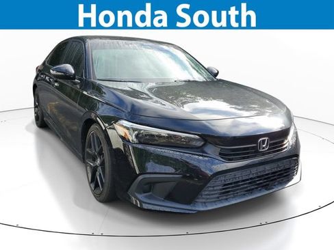 Used 2023 Honda Civic Sport image 1