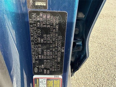 Used 2019 Kia Niro LX image 29