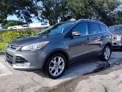 Used 2014 Ford Escape Titanium w/ Equipment Group 401A AWD/4WD image 4