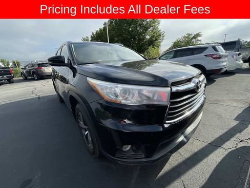 Used 2016 Toyota Highlander XLE AWD/4WD image 12