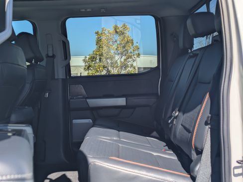 New 2025 Ford F250 Lariat w/ Lariat Ultimate Package AWD/4WD image 45
