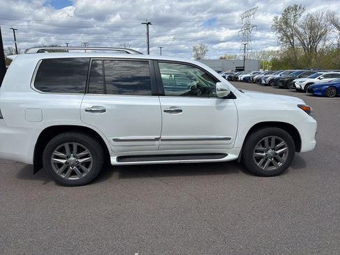 Used 2014 Lexus LX 570 4WD image 15