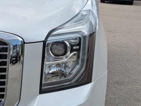 Used 2018 GMC Yukon Denali w/ Denali Ultimate Package AWD/4WD image 10