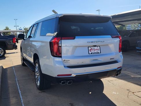 New 2026 GMC Yukon XL Denali image 5