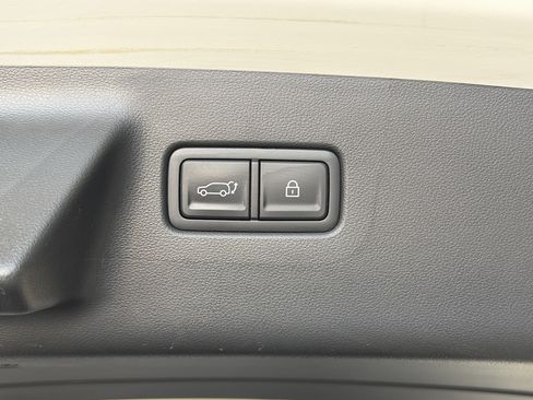 Certified 2025 Hyundai Santa Fe SEL AWD/4WD image 16