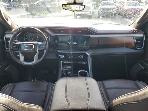 Used 2024 GMC Sierra 1500 Denali AWD/4WD image 12