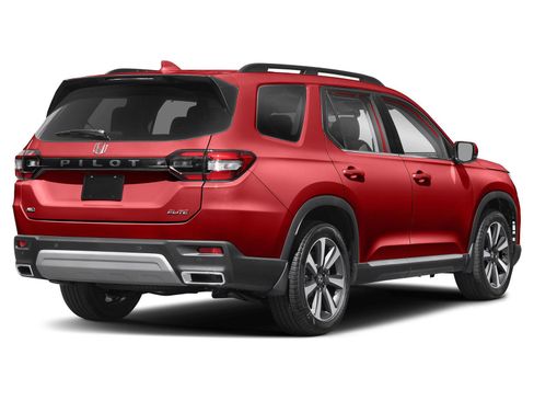 Used 2024 Honda Pilot Elite image 3