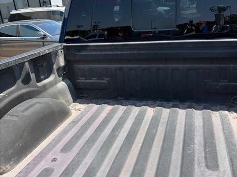 Used 2019 Ford F150 XLT w/ Equipment Group 302A Luxury AWD/4WD image 12