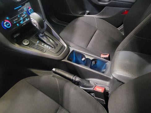 Used 2017 Ford Focus SEL FWD image 26